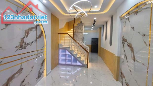 Nhà đẹp gần Lạc Long Quân - dọn vào ở liền – Giá yêu thương – Nhỉnh 3 tỷ - 1
