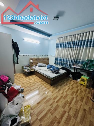 5.5 TỶ - NHÀ HẺM TRƯỜNG SA QUẬN 3 - SÁT MẶT TIỀN - 45M2 ĐÚC 2 TẤM ĐẸP - 3