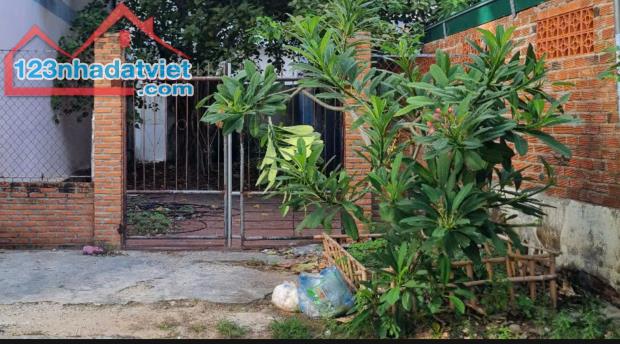Bán 126m2 mặt tiền rộng 6m, Vĩnh hải, nha trang cách biển 180m, gần bãi tắm Hòn Chồng - 1