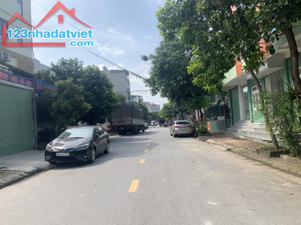 Bán lô góc 150m2 khu đô thị 31HA Trâu Quỳ, hàng hiếm, giá tương đối hấp dẫn - 1