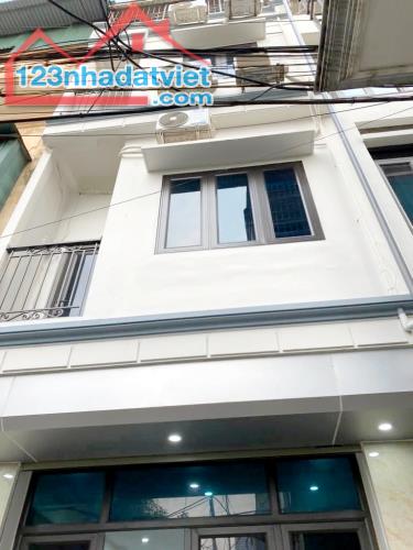 BÁN NHÀ LẠC LONG QUÂN- TÂY HỒ- 5 TẦNG MỚI ĐẸP Ở NGAY- TẦNG 1 PHÒNG KHÉP KÍN- 40M  HƠN 7 TỶ