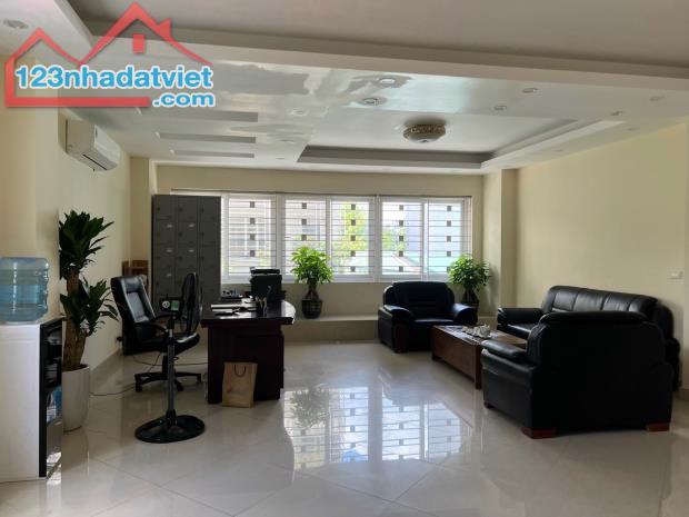 Chính chủ (tìm MG) cho thuê lâu dài, giá hạt dẻ nhà 5 tầng mặt ngõ to như phố - 3 mặt - 1