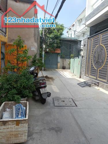Nhà riêng Q8 – 48tr/m2- 82m² – Không gian yên tĩnh – Gần Kênh Lò Gốm – Giá 4.4 tỷ TL! - 3