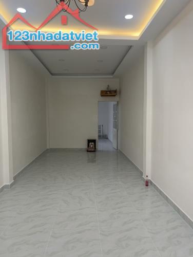 Cần bán, vị trí siêu đẹp, HẺM ÔTÔ, PHAN VĂN HỚN, Q12, dt: 56M2, chỉ nhỉnh 4 tỷ. - 2