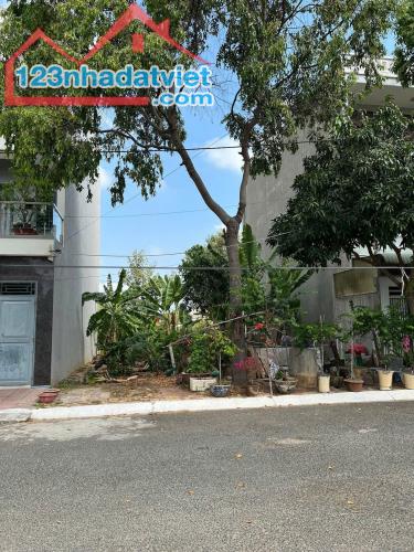 Em cần bán lô đất ngộp SHR 100m2 ngay trạm thu phí Bửu Long 100m2 full thổ cư - 1