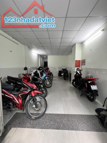 Bán căn hộ dịch vụ Bình Tân, đường số 11, 76m2, 2 mặt tiền, 4 lầu, chỉ 7.X tỷ