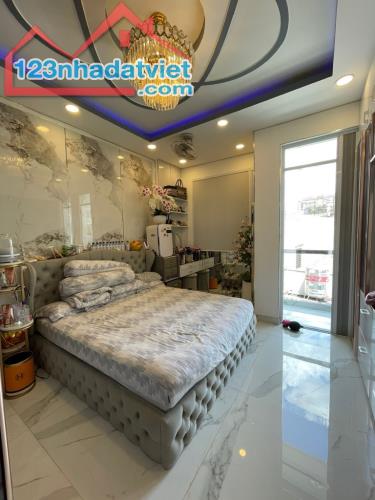 Nhà đẹp Tùng Thiện Vương 4x15 chỉ 50m ra mặt tiền giá chào 7 tỷ - 3
