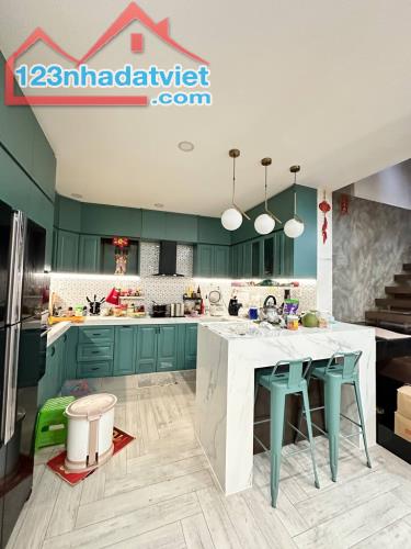 BÁN NHÀ MẶT TIỀN Lê Lăng, Tân Phú 4 tầng 148m2 (6,7x22). Nhà đẹp ở ngay. Giá chỉ 19 tỷ. - 3