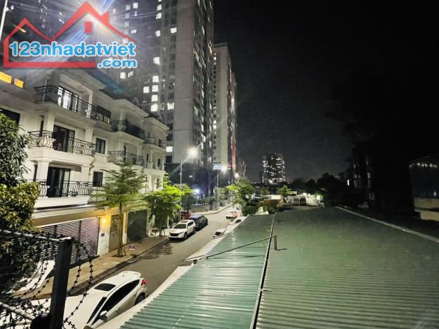 BÁN GẤP NHÀ NGỌC HỒI HOÀNG MAI 2 MẶT THOÁNG TRƯỚC SAU 56M GIÁ NHỈNH 8 TỶ - 4