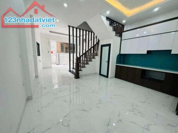 NHÀ MỚI BÙI XƯƠNG TRẠCH - Ở NGAY DT 41m2 6 tầng mặt tiền 4.5m Giá 8.65 tỷ