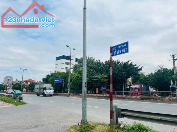 Bán đất Nam Hồng Đông Anh, Lô góc, 2 mặt thoáng, 57m2, 3,8 tỷ