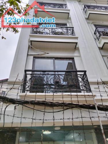 Kiếm Đâu Ra Nhà Nam Dư – Hoàng Mai 31m 5 Tầng – Nở Hậu – 2 Nhà Ra Phố, 6,2 Tỷ.