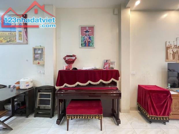 BÁN NHÀ MẶT NGÕ Ô TÔ TẢI, PHỐ QUANG TIẾN – 68M2 x 4 TẦNG – CHỈ CÁCH PHỐ PHÚ ĐÔ 700M – GIÁ - 1