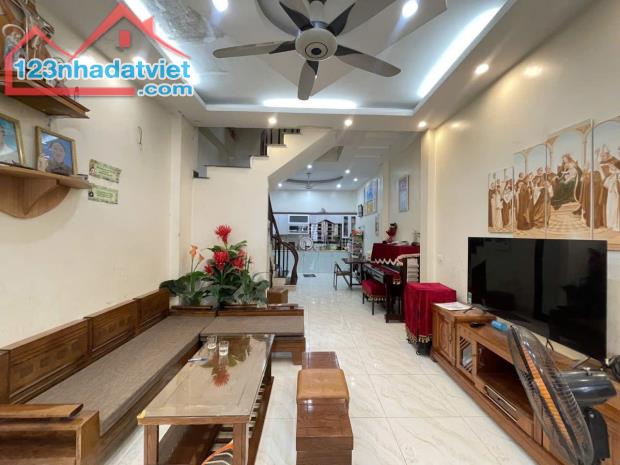 BÁN NHÀ MẶT NGÕ Ô TÔ TẢI, PHỐ QUANG TIẾN – 68M2 x 4 TẦNG – CHỈ CÁCH PHỐ PHÚ ĐÔ 700M – GIÁ - 3