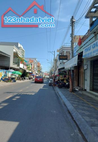 Cần bán 300m2 đất có sẵn nhà cấp 4 còn mới lô 2 đường Đặng Văn Lãnh - Phan Thiết ô tô tận