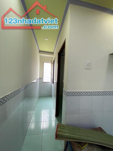 Cần bán 300m2 đất có sẵn nhà cấp 4 còn mới lô 2 đường Đặng Văn Lãnh - Phan Thiết ô tô tận - 3