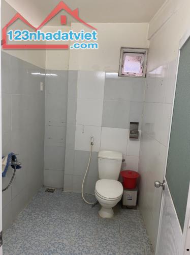 Cần bán 300m2 đất có sẵn nhà cấp 4 còn mới lô 2 đường Đặng Văn Lãnh - Phan Thiết ô tô tận - 4