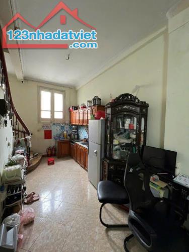 PHÁO ĐÀI LÁNG  - KINH DOANH - DT 42m2 4 tầng mặt tiền 3.7m Giá 15.8 tỷ - 3