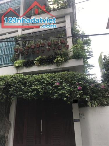 Bán nhà đường Hòa Hưng, Q.10, 108m², 2 tầng, 9,x tỷ