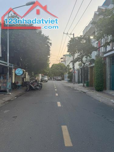 MẶT TIỀN ĐƯỜNG 185, DT 33M², DÒNG TIỀN ỔN ĐỊNH, PHƯỚC LONG B, QUẬN 9 - 2
