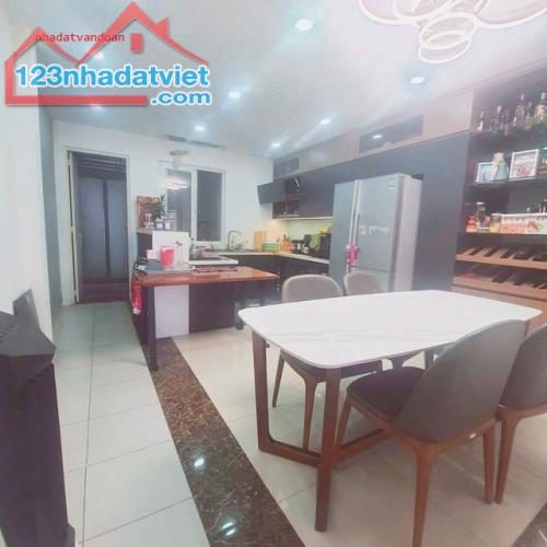 CẦN BÁN GẤP! NHÀ MẶT TIỀN HẺM 3 TẦNG PHAN HUY ÍCH, TÂN BÌNH - CHỈ 7.9 TỶ - 2