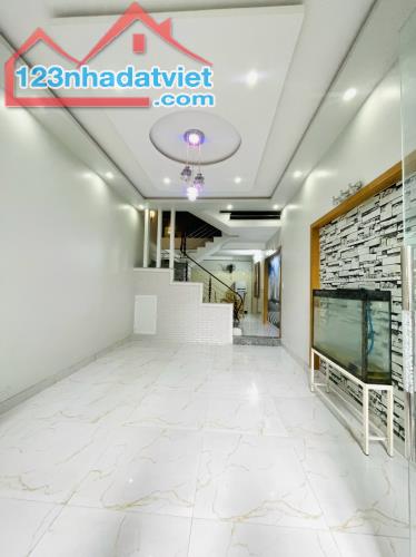 Cho thuê nhà Văn Cao, 4 phòng ngủ full đồ, DT: 55m2. - 1