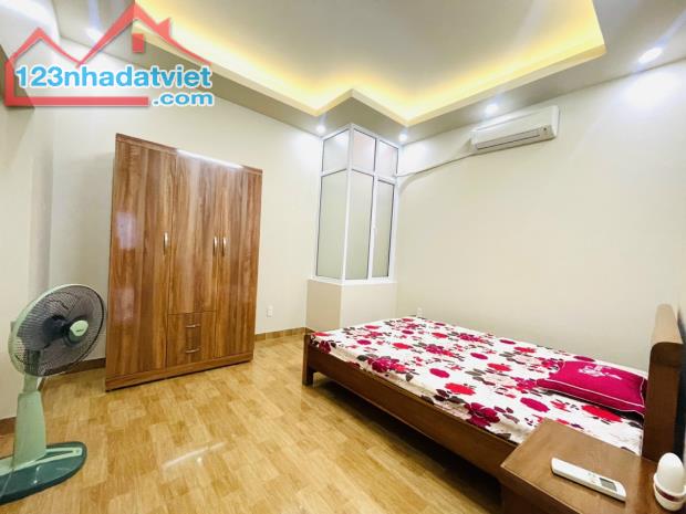 Cho thuê nhà Văn Cao, 4 phòng ngủ full đồ, DT: 55m2. - 5