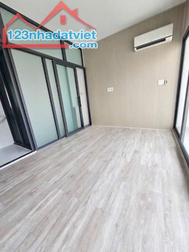 Nhà góc mới 3 tầng sát đường Nguyễn Duy P12Q8. Giá: 3.6 tỷ TL - 2