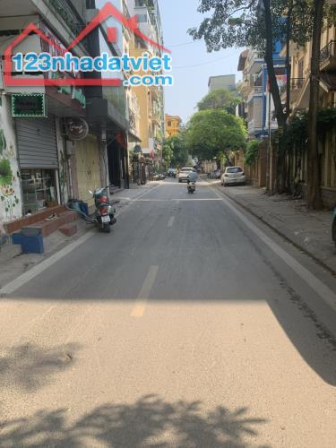 ⚜️ RẺ VIP NHẤT MẶT PHỐ LINH LANG, BA ĐÌNH 140M2 4T MT 16.5M, CHỈ 42 TỶ ⚜️