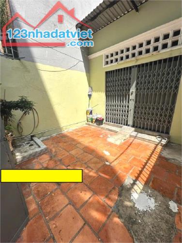Bán nhà đường Tô Hiến Thành, Q.10, 94m², sổ vuông, 9.x tỷ