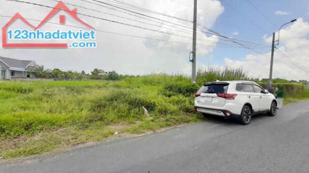 Bán miếng đất mặt tiền đường Trường Bình Phước Lâm Cần Giuộc. Giá 2,2 tỷ TL - 1