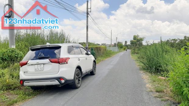 Bán miếng đất mặt tiền đường Trường Bình Phước Lâm Cần Giuộc. Giá 2,2 tỷ TL - 2