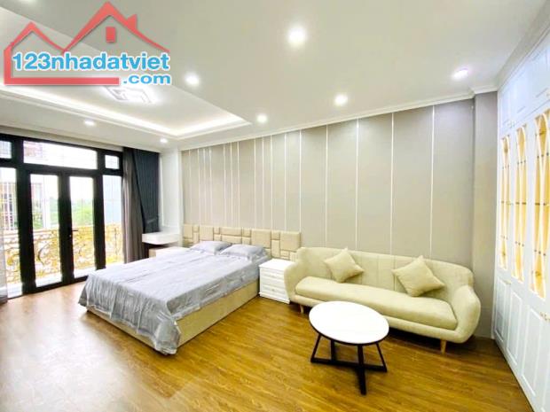 GẦN 50M, NHÀ 5 TẦNG LẠC LONG QUÂN CẦN BÁN , THOÁNG TRƯỚC SAU, GẦN BÃI ĐỖ XE Ô Tô, 9.2 TỶ - 1