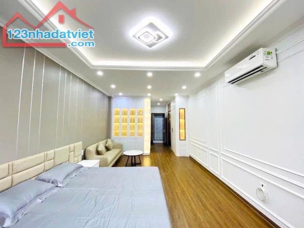 GẦN 50M, NHÀ 5 TẦNG LẠC LONG QUÂN CẦN BÁN , THOÁNG TRƯỚC SAU, GẦN BÃI ĐỖ XE Ô Tô, 9.2 TỶ - 2