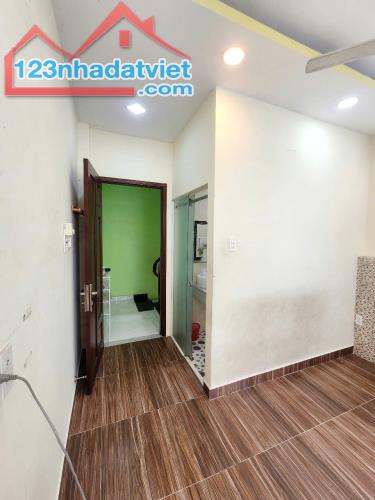 Nhà góc 4 tầng hẻm thông Nguyễn Trãi P2Q5. Giá 6.38 tỷ - 3