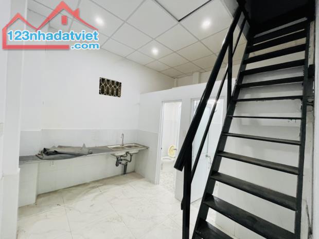 GẦN MẶT TIỀN - 10M RA HXH TRÁNH - GẦN EMART PHAN HUY ÍCH - THÔNG SỐ ĐẸP. - 2