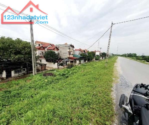 BÁN NHÀ ĐẠI ĐỘ MẶT ĐƯỜNG 2 Ô TÔ TRÁNH XE MÁY - KINH DOANH NHỈNH 3 TỶ