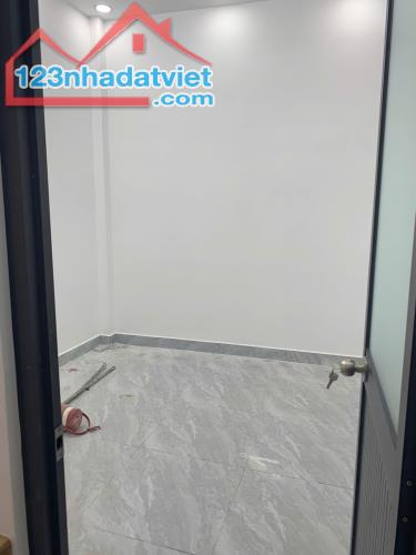 NHÀ NGAY GẦN AEON MALL TÂN PHÚ - DƯƠNG VĂN DƯƠNG – CHÙA LỚN ĐƯỜNG BÌNH LONG- SÁT MẶT TIỀN - 3