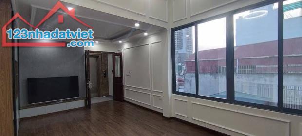 MẶT NGÕ NGUYỄN VĂN HUYÊN - 20M RA PHỐ - ÔTÔ VÀO NHÀ - GIÁ 19 TỶ - 3