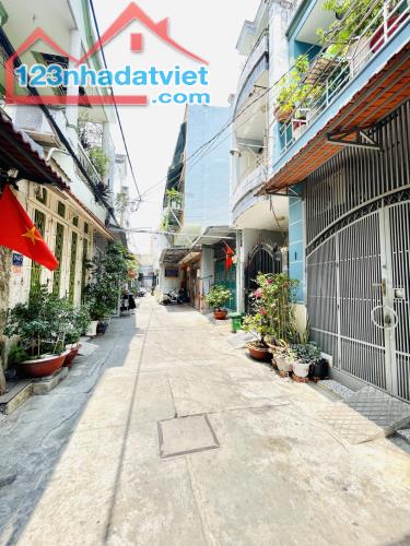 NHÀ ĐẸP GÒ DẦU  TÂN QUÝ – 82M² – HẺM XE HƠI 5M – VỊ TRÍ ĐẮC ĐỊA NHỈNH 9T. CÒN TL.