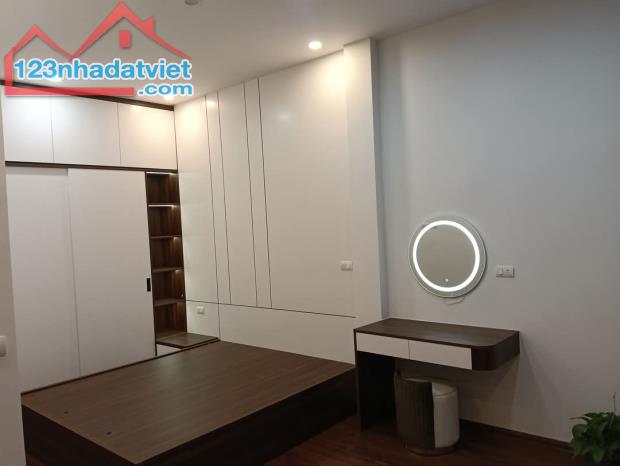 Bán gấp! Nhà dòng tiền êm như ru - Khách thuê kín -  Gần ngay Ngã Tư Sở - 45m2 - Chỉ 8 tỷ - 1