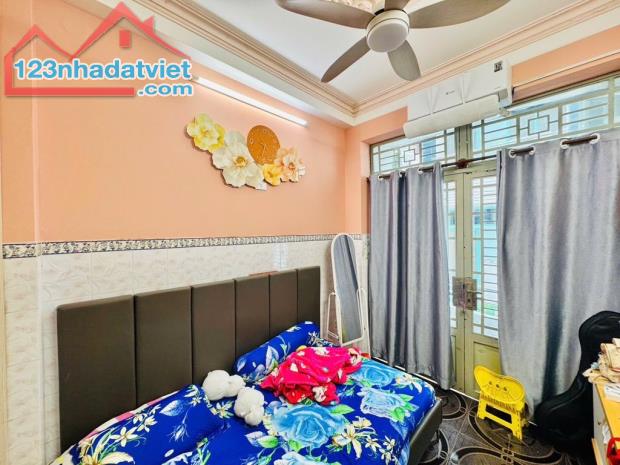 Bán Nhà Riêng Vươn Chuối Q3 _Khu Phân Lô - 33m2 Nhỉnh 6 tỷ - 2