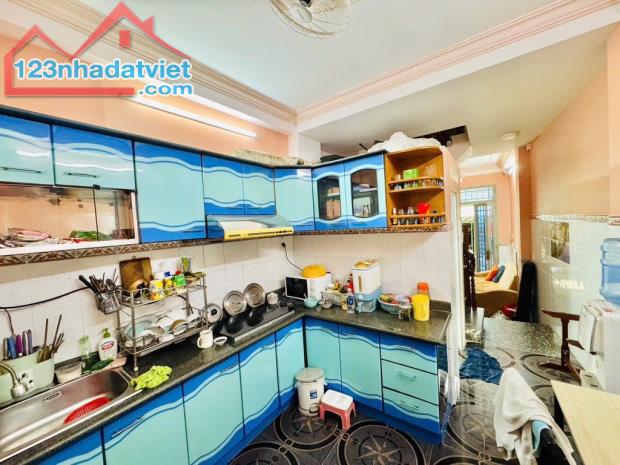 Bán Nhà Riêng Vươn Chuối Q3 _Khu Phân Lô - 33m2 Nhỉnh 6 tỷ - 3