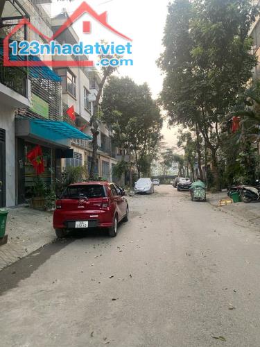 BÁN LIỀN KỀ KĐT VĂN PHÚ, PHÂN LÔ Ô TÔ, KINH DOANH MỌI MẶT HÀNG, DT: 80M2, GIÁ 15,3 TỶ