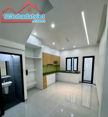Bán nhà Dư Hàng, Trần Nguyên Hãn, Lê Chân, Hải Phòng. 3 tầng, 59m2, 3,3 tỷ. Ngang 3,5m, d2 - 1