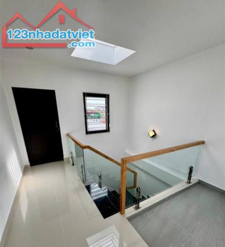Bán nhà Dư Hàng, Trần Nguyên Hãn, Lê Chân, Hải Phòng. 3 tầng, 59m2, 3,3 tỷ. Ngang 3,5m, d2 - 4