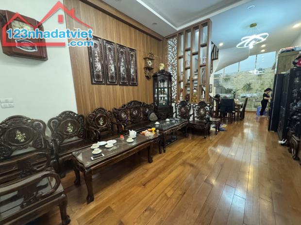Bán nhà Đội Cấn Ba Đình  Diện tích 66mx 4 tầng. giá 18 tỉ - 4