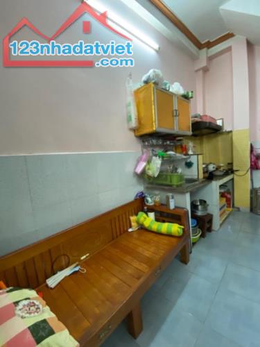 Bán Nhà Cách Mạng Tháng 8, 4 tầng kiên cố, gần mặt tiền, giá 4.85 tỷ. - 2