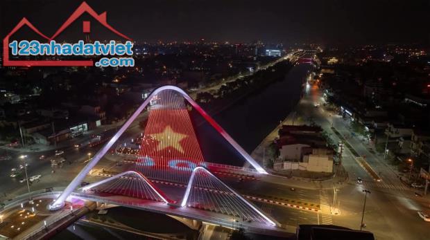💥BÁN GẤP ĐẤT TÂY NINH PHONG,NB ĐẦU VE, MẶT 12,DT 252M2 MẶT QUAY RA TTTM VÀ CÔNG VIÊN