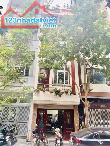 Liền Kề Hàng Bè KĐT Kiến Hưng, Mậu Lương, Phân Lô Vỉa Hè Ô Tô, 50m2 4 Tầng Giá 12,6 Tỷ